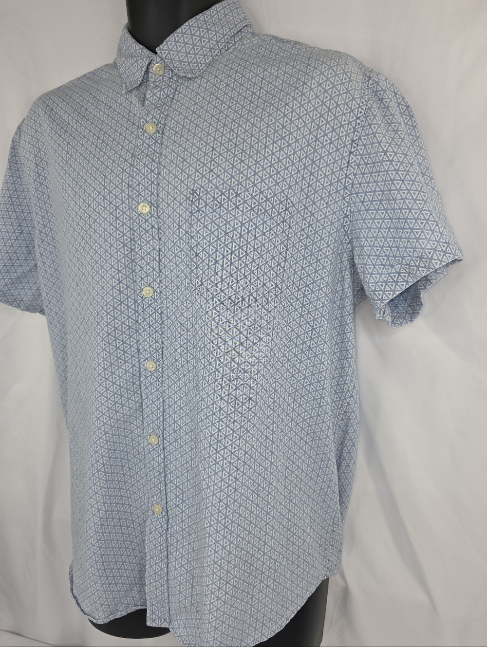 J. Crew Mercantile Men's Light Blue Short Sleeve Button-Up Shirt Large AP-3539